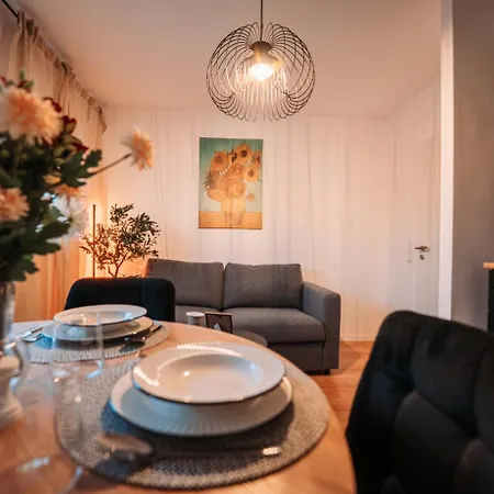 Luxusapartment Mit Whirlpool über *