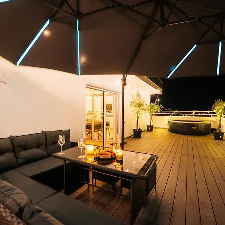 Luxusapartment Mit Whirlpool Ueber Apartament